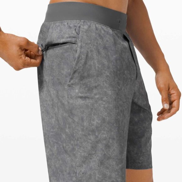 lululemon Men's T.H.E. Short 9" *Linerless - Size L - Picture 8 of 9
